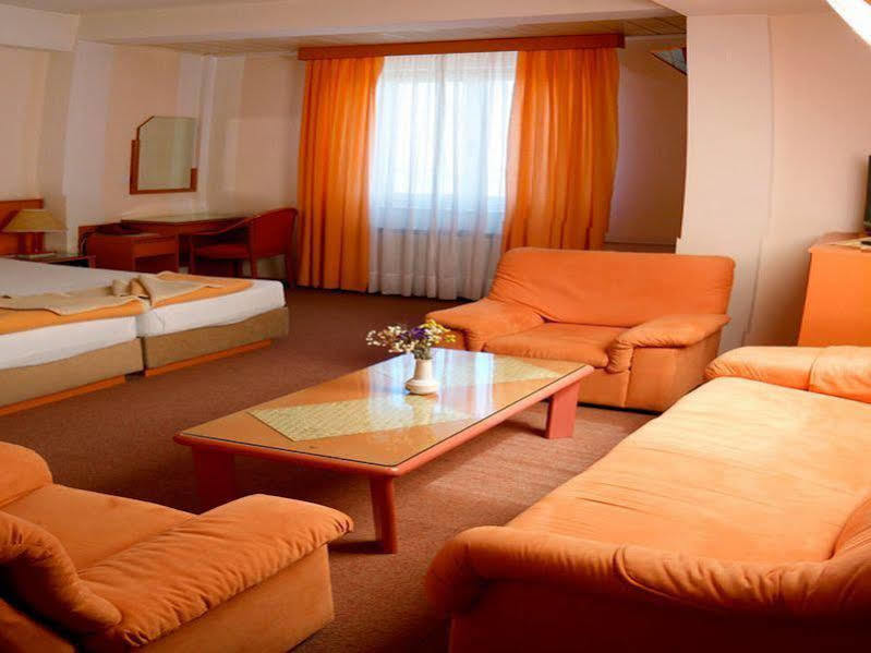 Hotel Molika Magarevo Exterior photo